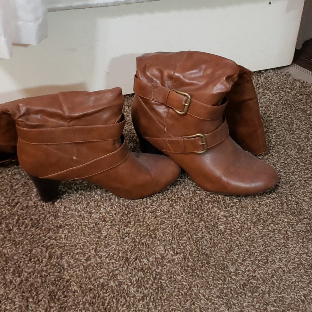 Brown & Black Buckle Boot